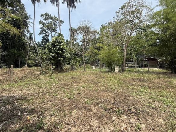 Maenam Land Plots For Sale