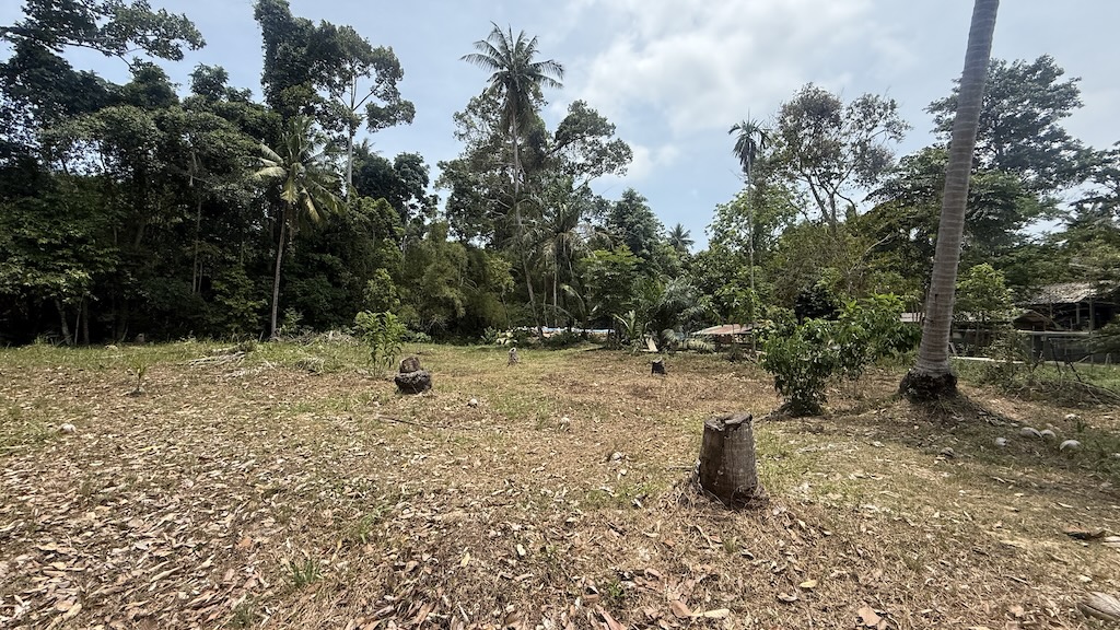 Maenam Land Plots For Sale