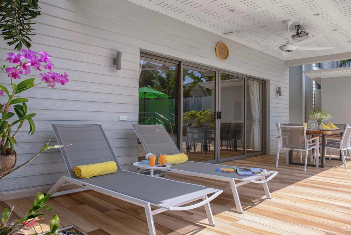 Maenam Property Koh Samui Sun Loungers