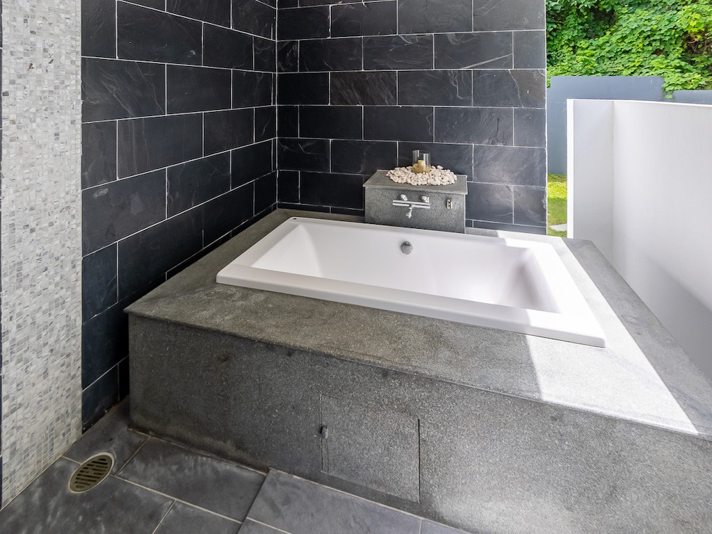 Maenam Villa Koh Samui Bathtub