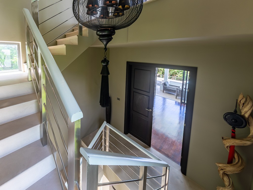 Maenam Villa Koh Samui Stairs