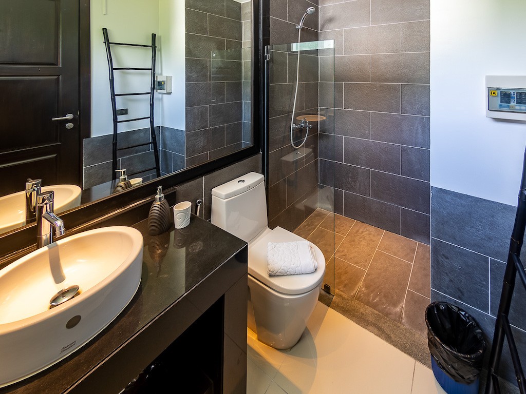 Maenam Villa Koh Samui Bathroom