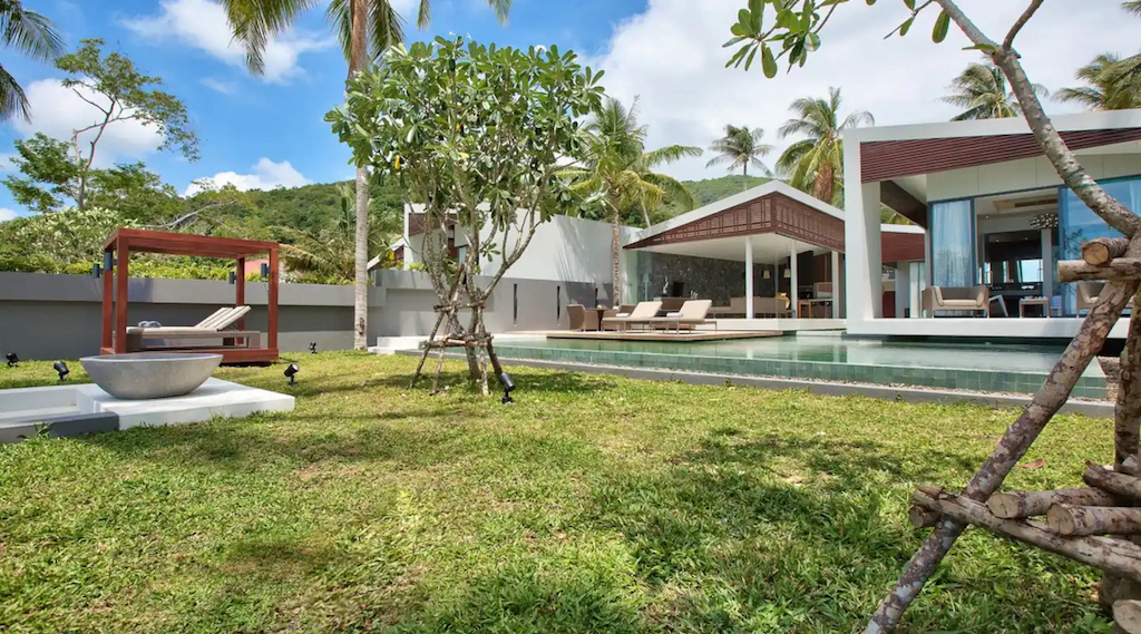 Modern Koh Samui Beachfront Property Lawn