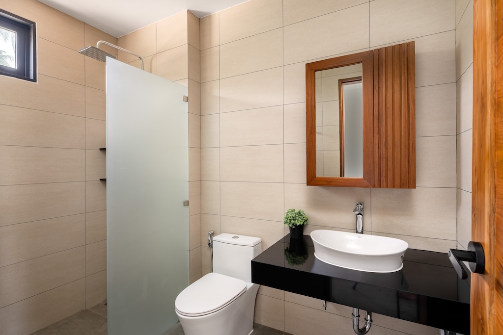 Modern Koh Samui Houses Bathroom