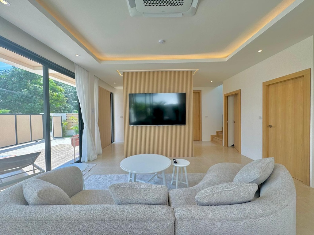 Modern Koh Samui Villa Living Space