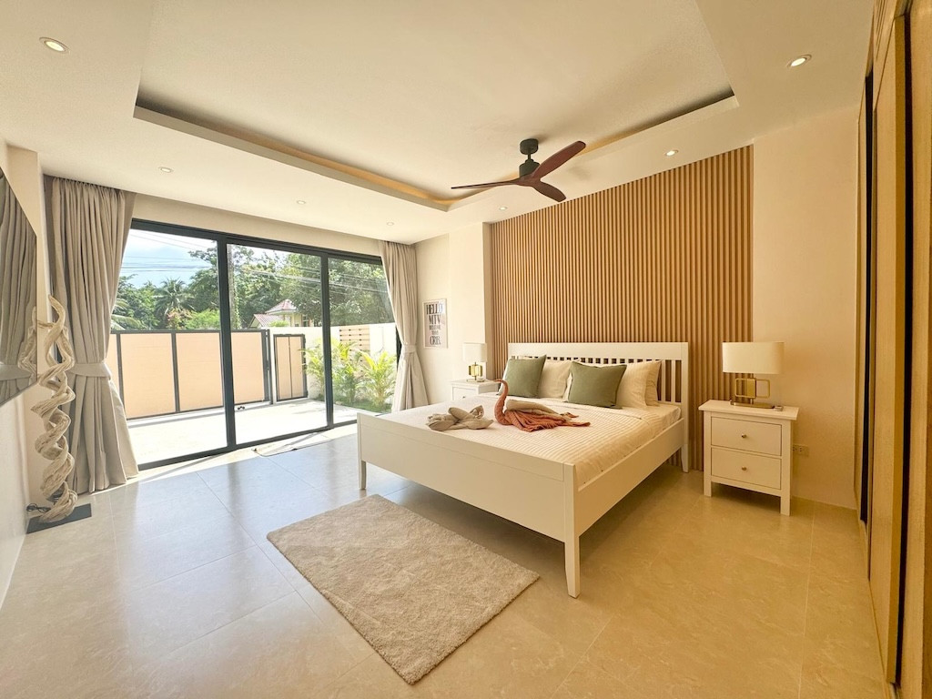 Modern Koh Samui Villa Bedroom