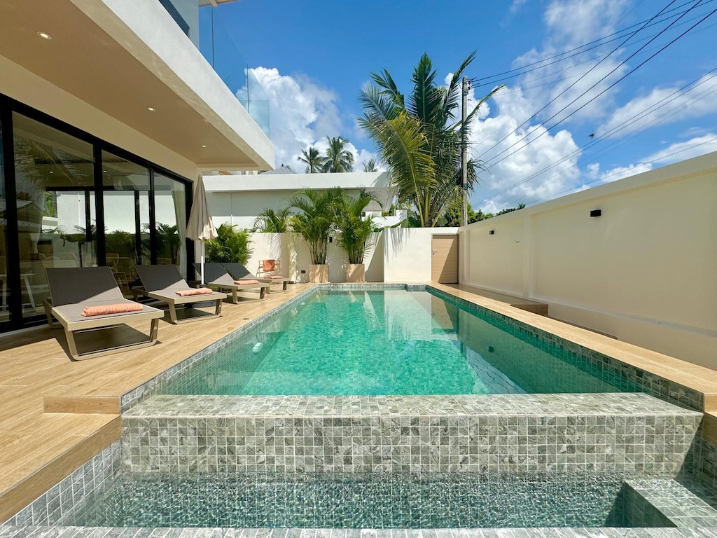 Modern Koh Samui Villa Pool