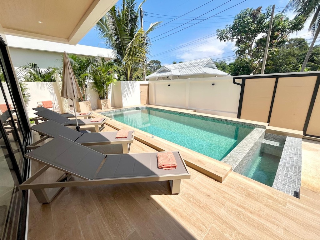 Modern Koh Samui Villa Pool
