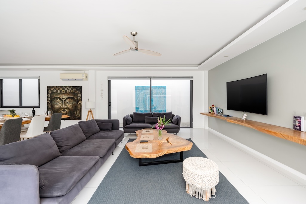 Modern Maenam Villa For Sale Living Area