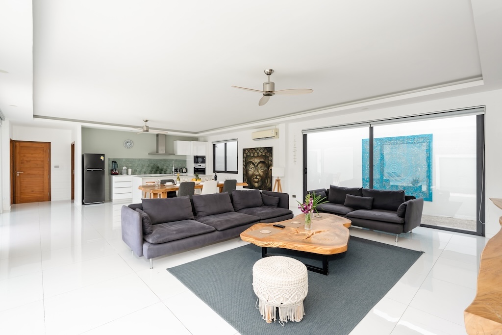 Modern Maenam Villa For Sale Lounge