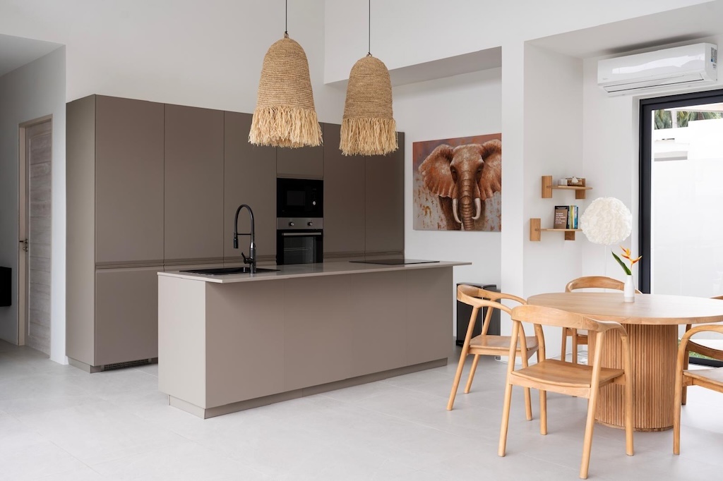 Move In Ready Lamai Villa Dining