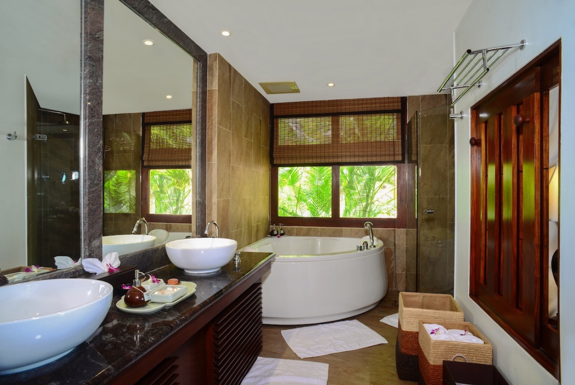 Napasai Beachfront Villa For Sale – Residential All in Koh Samui (photo 14)