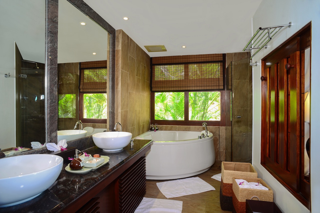 Napasai Beachfront Villa For Sale – image 14 Napasai Beachfront Villa For Sale – Residential All in Koh Samui (photo 14)
