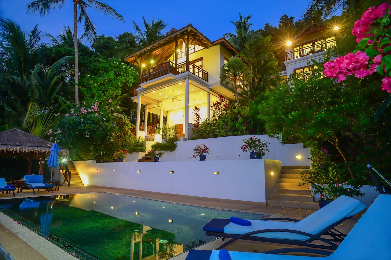 Napasai Beachfront Villa For Sale – image 2 Napasai Beachfront Villa For Sale – Residential All in Koh Samui (photo 2)
