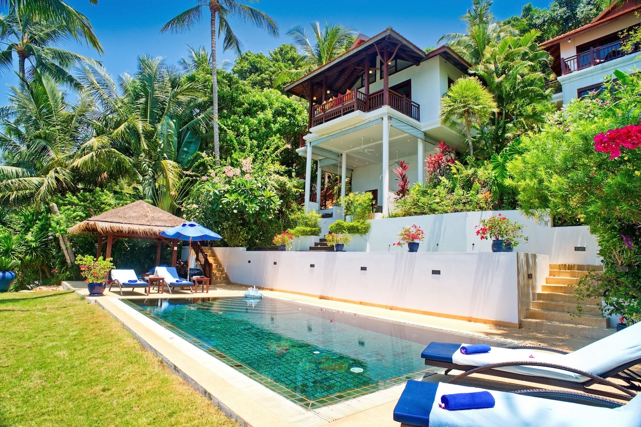 Napasai Beachfront Villa For Sale – image 1 Napasai Beachfront Villa For Sale – Residential All in Koh Samui (photo 1)
