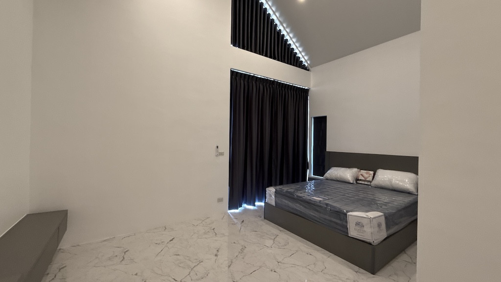 Newly Completed Bangrak Property For Sale bedroom