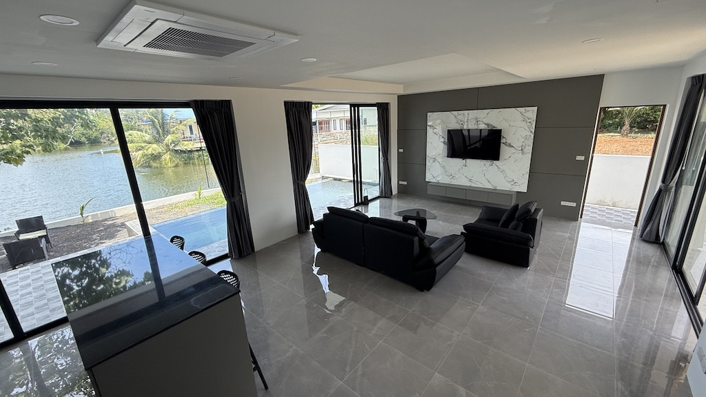 Newly Completed Bangrak Property For Sale Interior