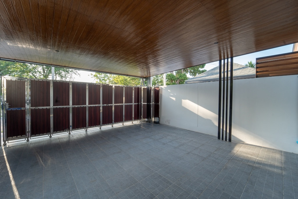 Newly Completed Koh Samui Villa Parking