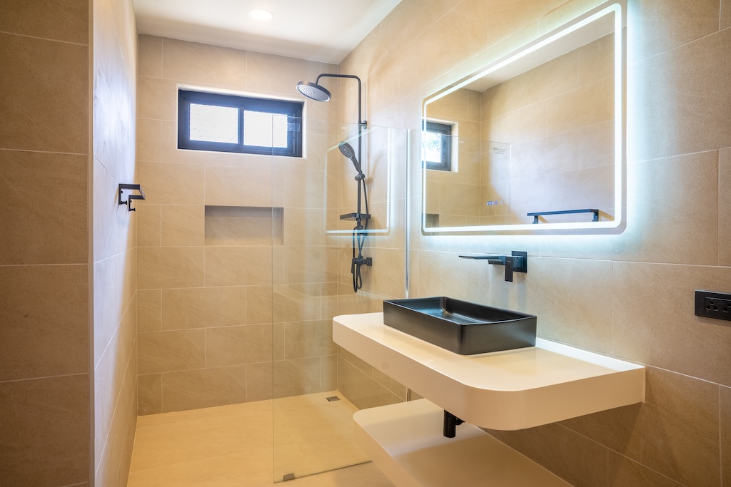 Newly Completed Maenam Villa Bathroom