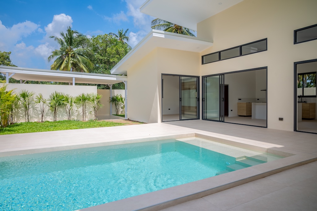 Newly Comlpeted Maenam Villa Pool