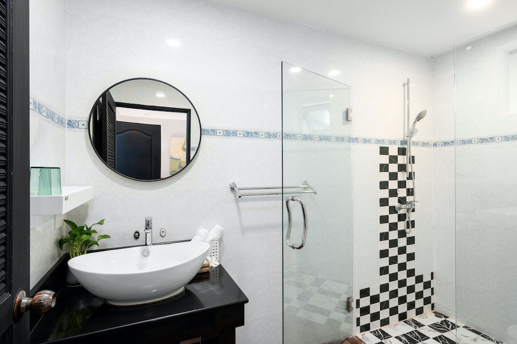 Ocean View Koh Samui Property Shower 2
