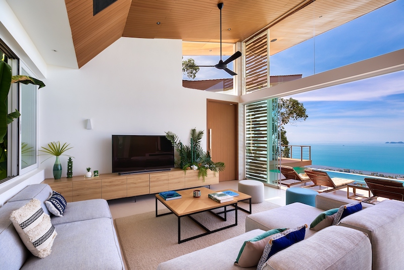 Pacific Palisade Villa Palms Lounge