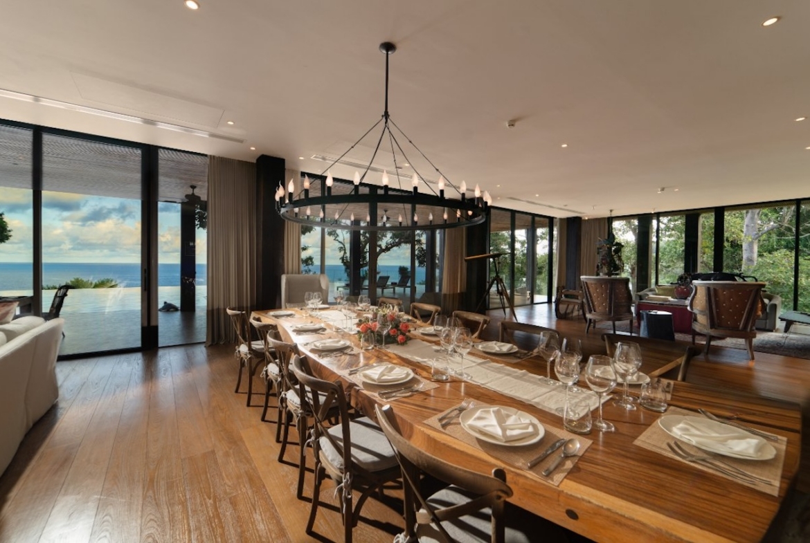 Phuket Oceanfront Property Dining