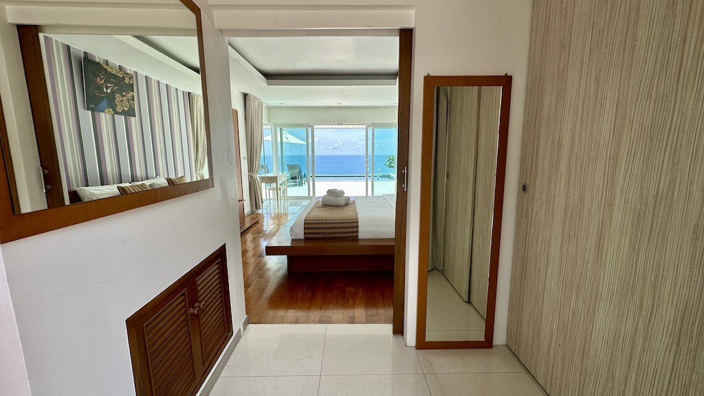 Property For Sale In Chaweng Noi Walk in Wardrobe
