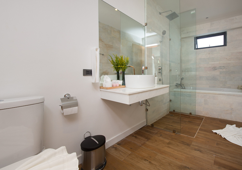 Bathroom 2