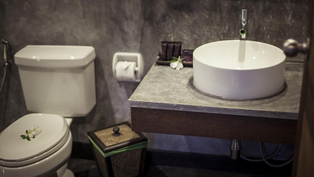 Resort For Sale In Koh Samui Bathroom