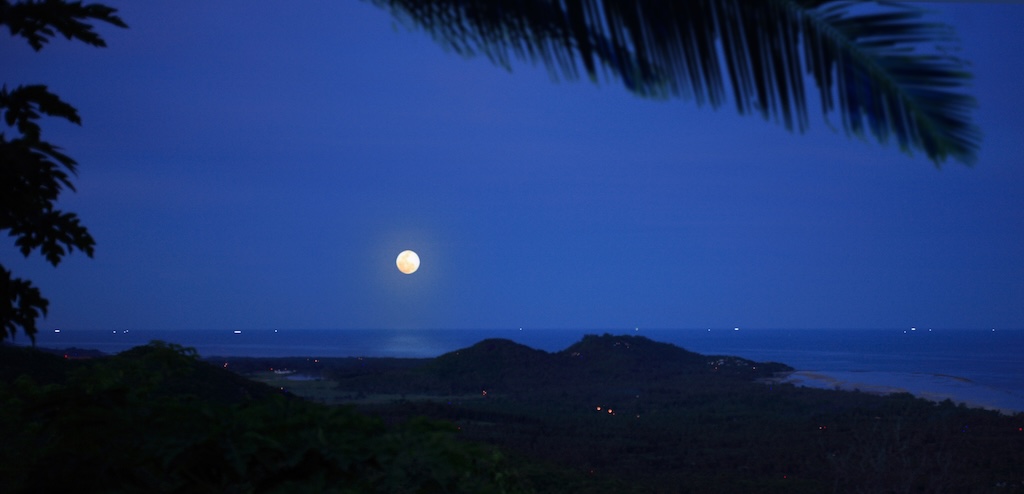 Sahn Khiri Kham View At Night
