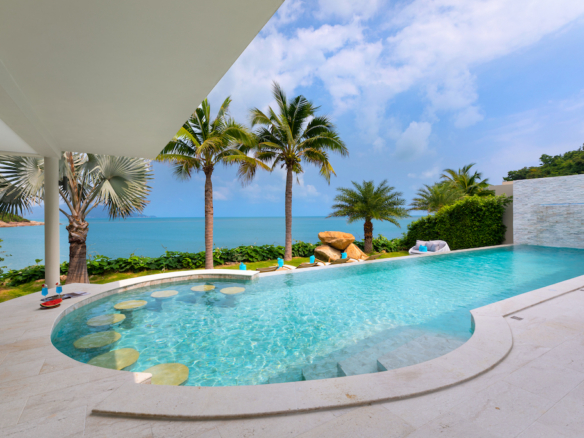 Samrong Bay Oceanfront Villa