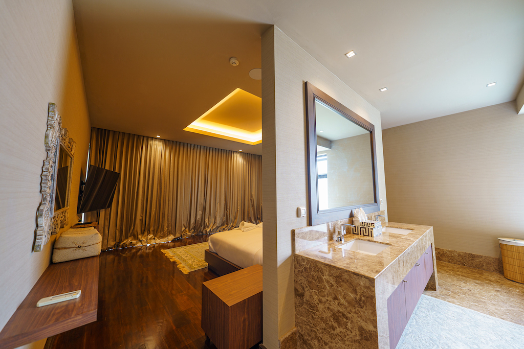 Samui Beach Villa Bedroom 2 En-Suite