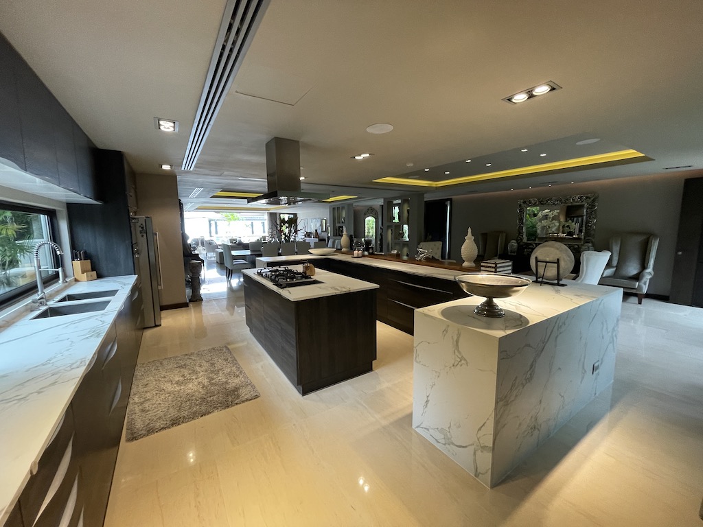 Samui Beach Villa Kitchen Area