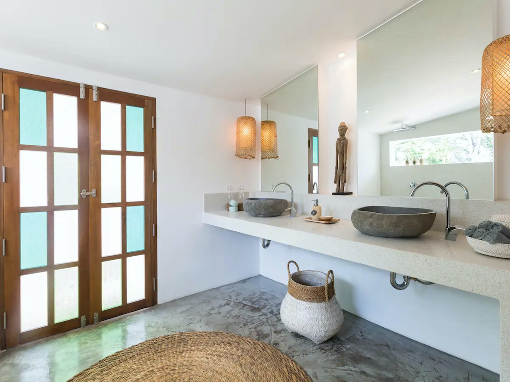Samui Beachfront Villa Bathroom 3