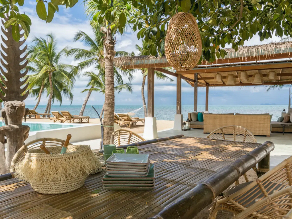 Samui Beachfront Villa Outdoor Dining