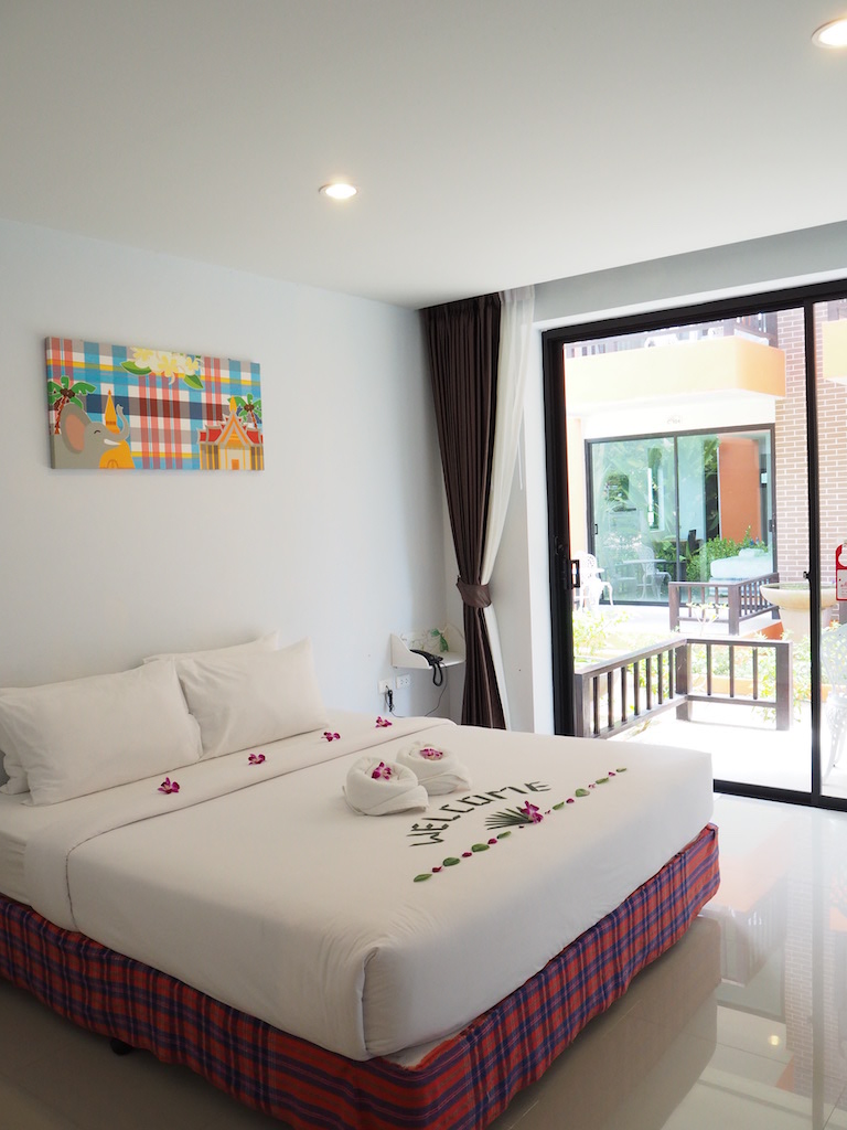 Samui-Hotel-For-Sale King Bed