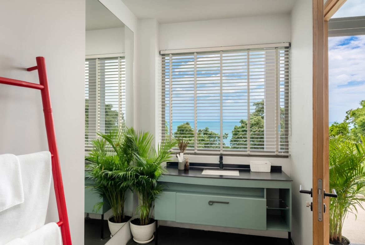Samui Longterm Villa Rental Bathroom