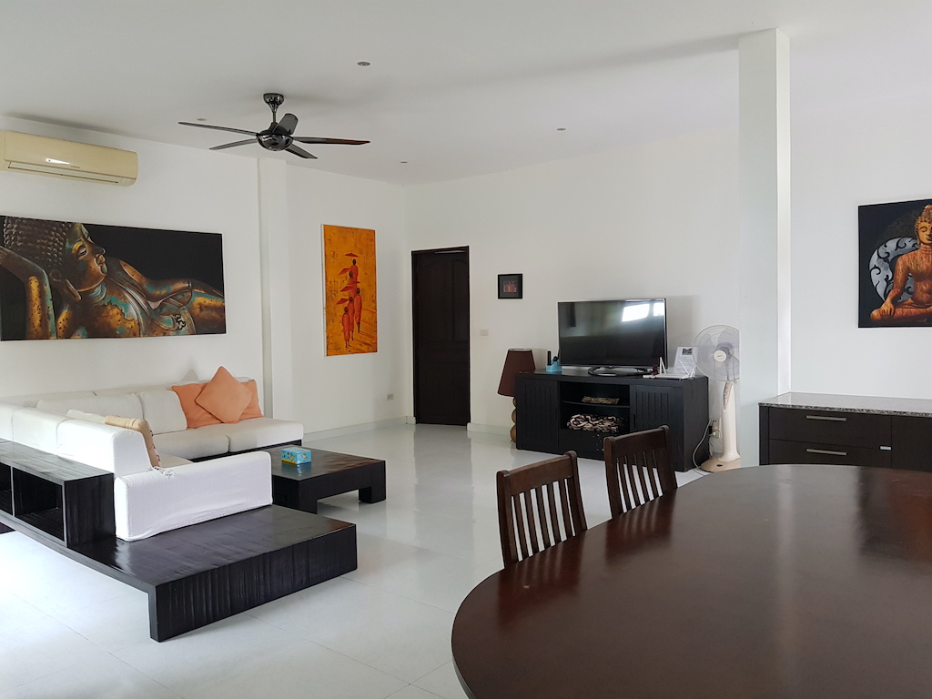 Lounge 2