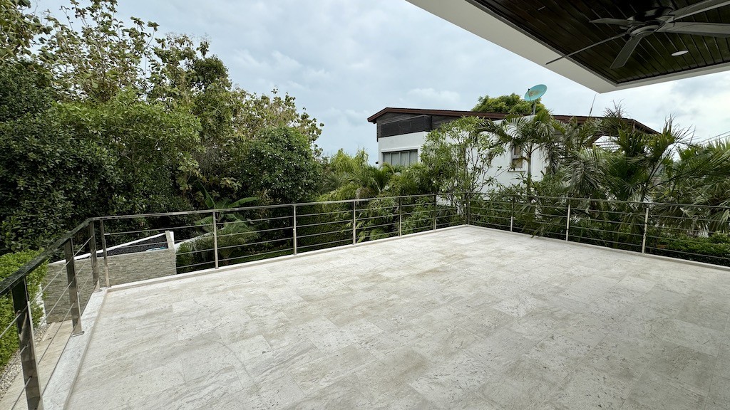 Samui Sanctuary Living Area Terrace
