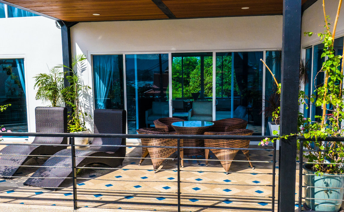 Mid Terrace
