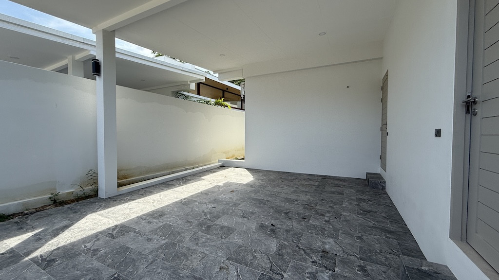 Sawasdee Pool Villas Koh Samui Parking