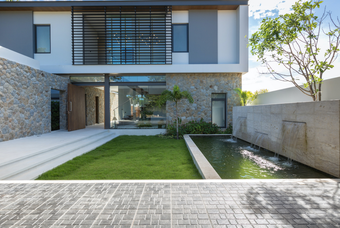 Sea Renity Samui Villa Entrance