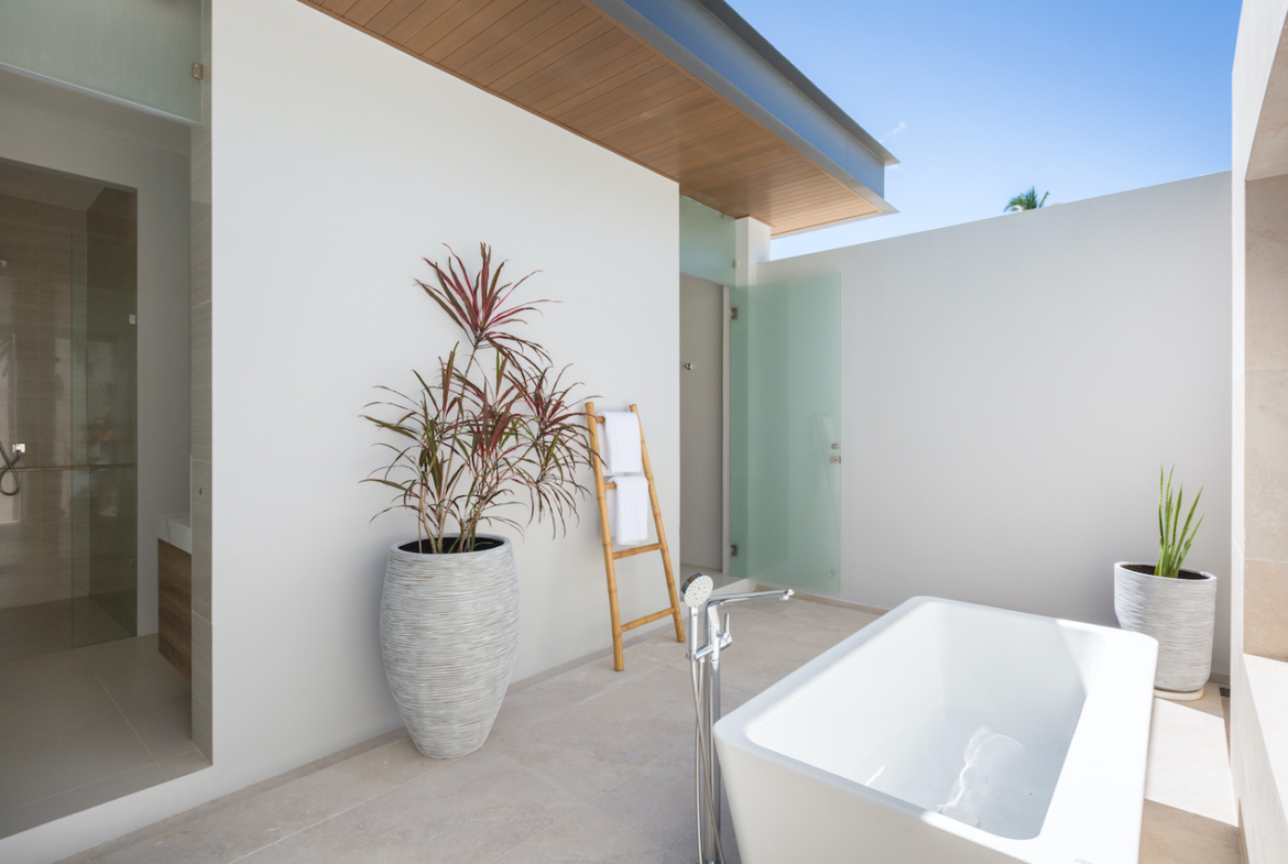 Sea Renity Samui Master Bathtub