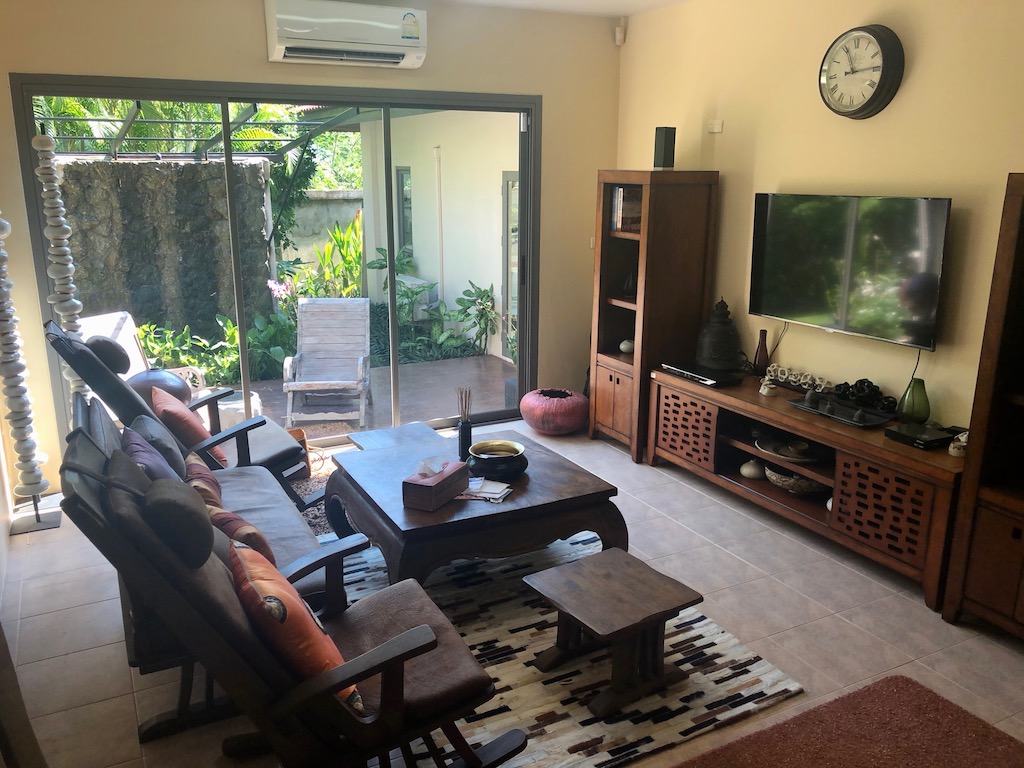Lounge 2