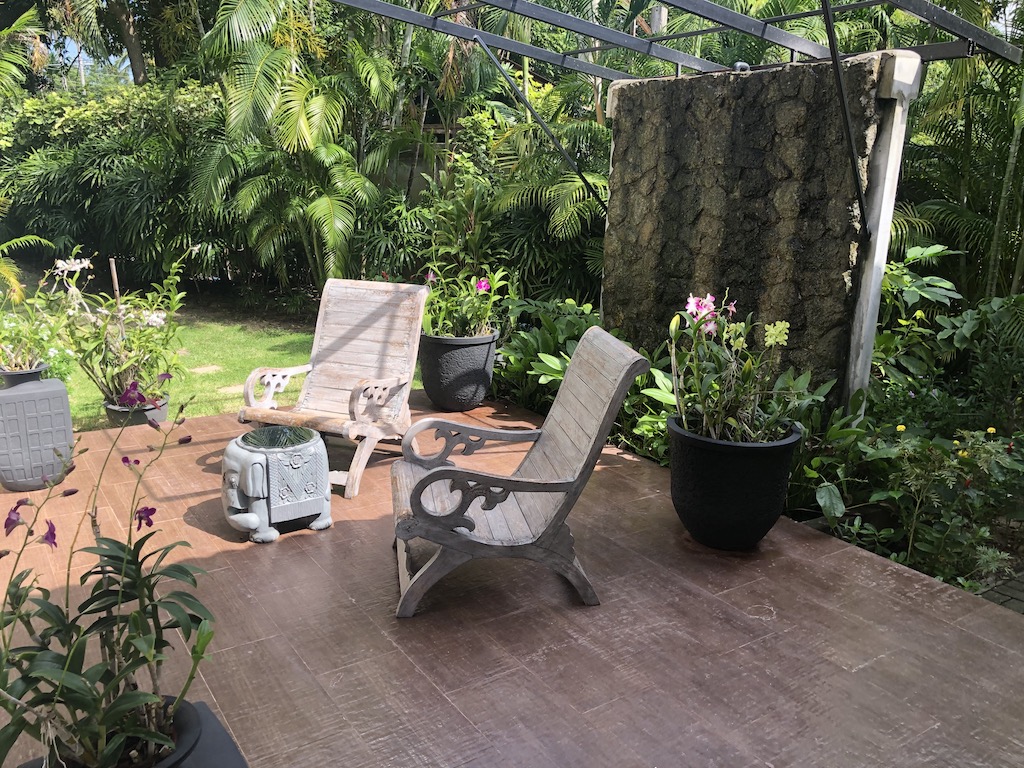 Outdoor Seating