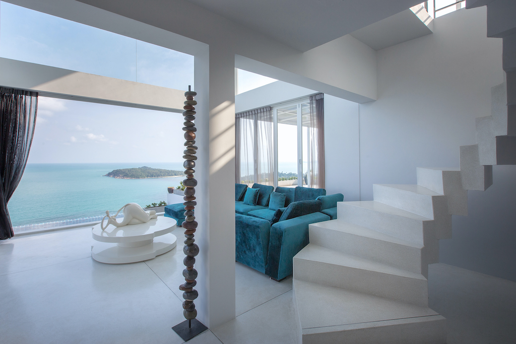 Lounge Area