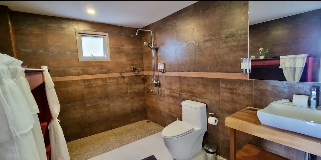 Sea view Property In Chaweng Noi Bathroom