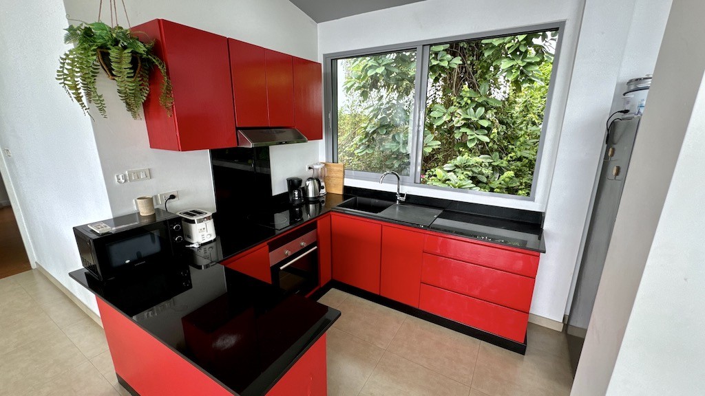 Sea View Property In Chaweng Noi Kitchen