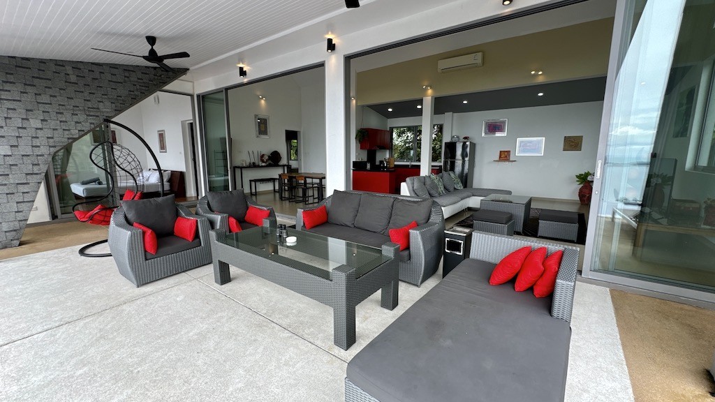 Sea View Property In Chaweng Noi Outdoor Seating